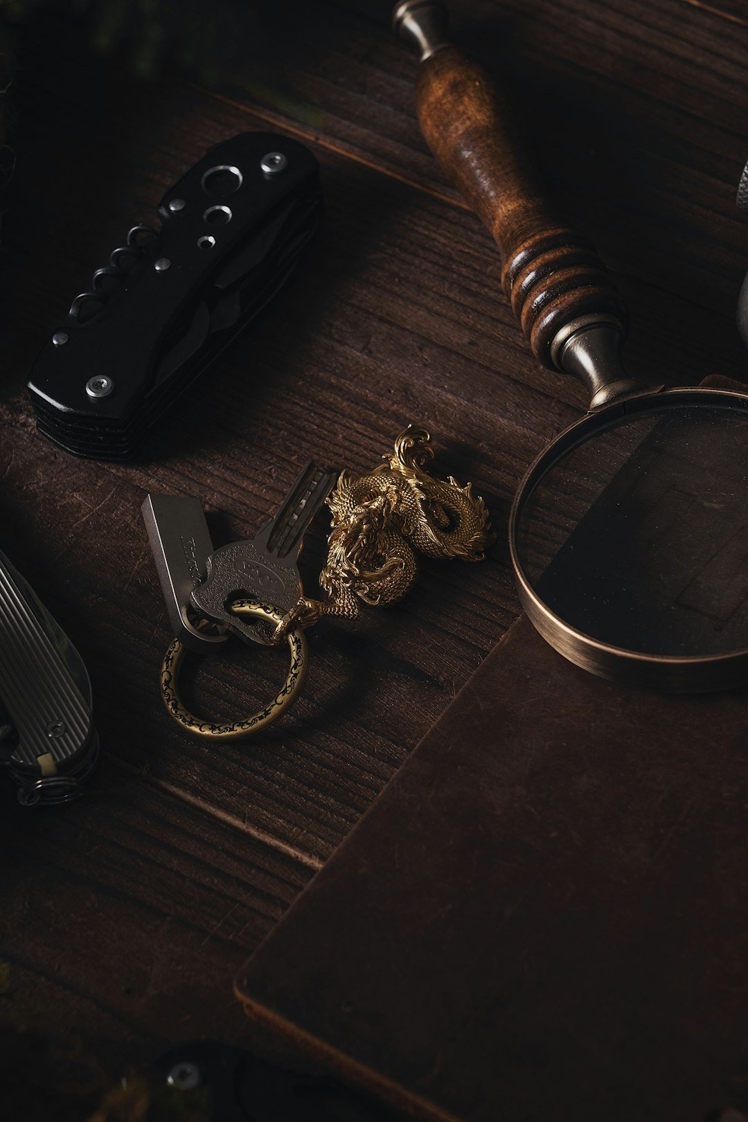 Magnifying glass and desk tools for a mystery and detective reading hub